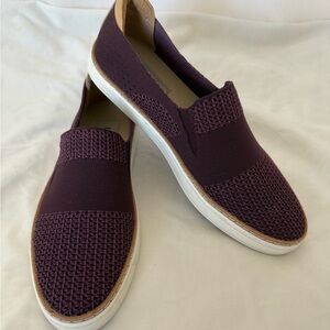 UGG Sammy Slip On Shoes Sneakers Size 7 Port Burgundy Knit Upper Women's